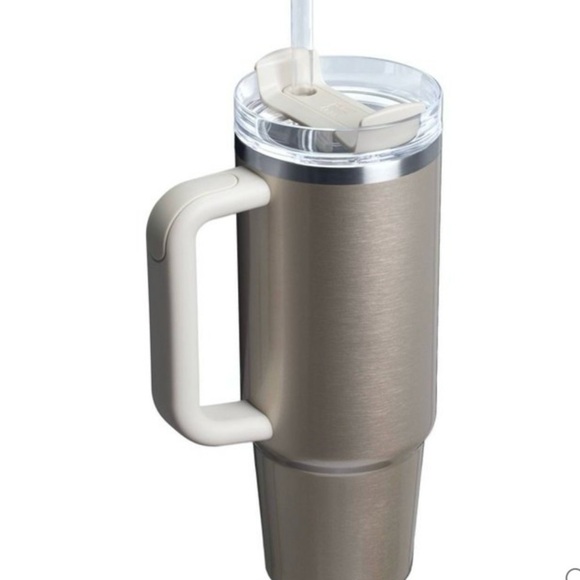 Stanley elf target exclusive honey 30 oz tumbler NWT - Picture 2 of 7